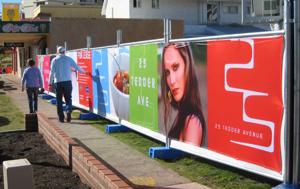 Banner signage