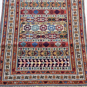 گلیم شیریکی پیچ