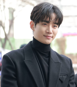 Archivo:Lee Jun-ho 이준호 211228.png - Wikipedia, la ...