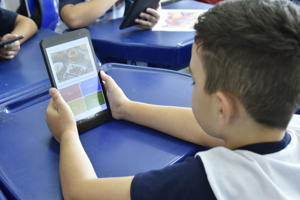 Escola Inovadora: tablets auxiliam o estudo de crianças com ...