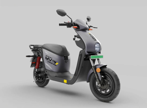 GaadiDrive.com | Quantum Bziness XS EV Scooter at ₹57,750: Launched with Swappable Battery via Indofast Network