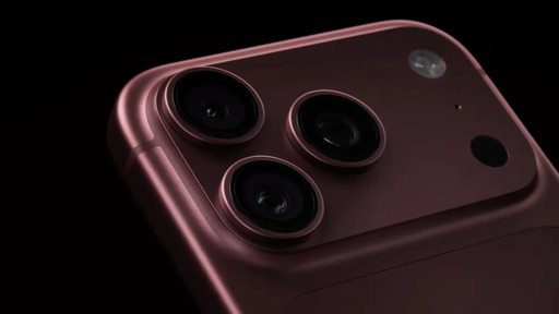 iPhone 18 Pro triple camera module
