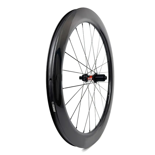 XDRU CHASE 60 AERO carbon wheel with a deep-section rim.