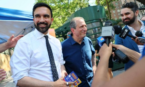 هؤلاء يشعرون بقلق من احتمال فوز المرشح المسلم لمنصب عمدة ...