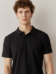 חולצת פולו קלאסית קצרה