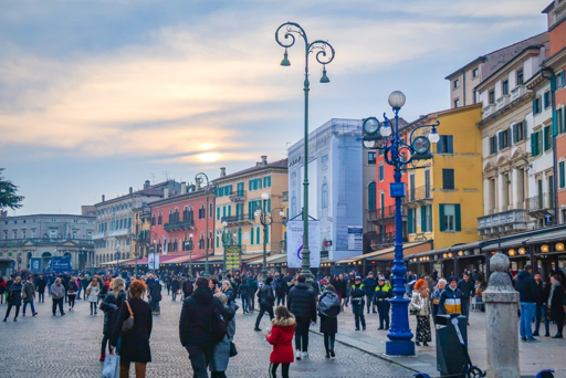 Festival Verona septembrie 2026 Piazza delle Erbe mulțime