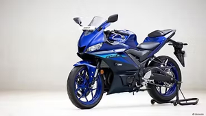 Yamaha R3 70th Anniversary Special Edition Unveiled - BikeWale