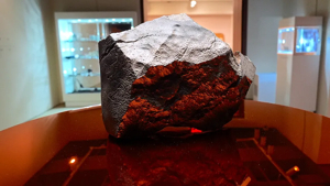 Largest Mars meteorite on Earth heads to auction with $4 ...