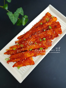 Spicy grilled deodeok