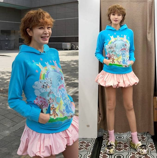 김혜수 프레피룩 이미지